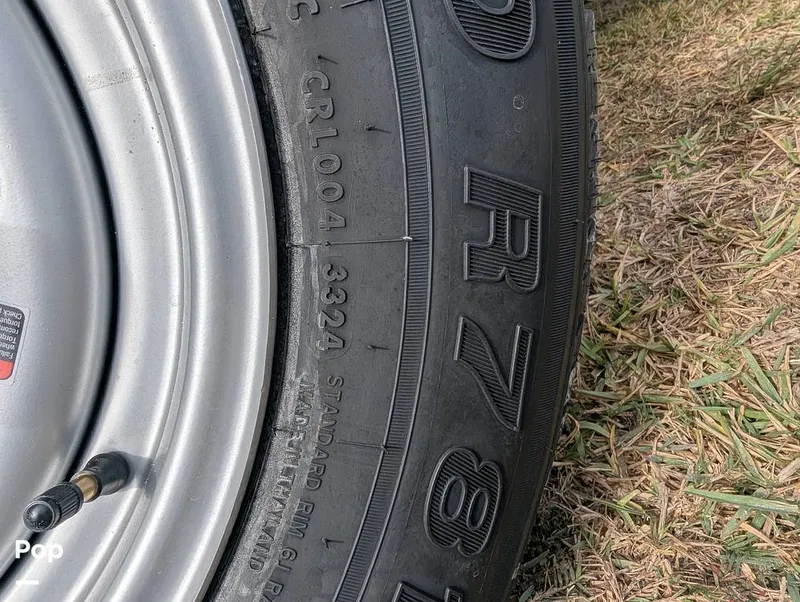 Slide: The Image of Tires 2024 - 16259037