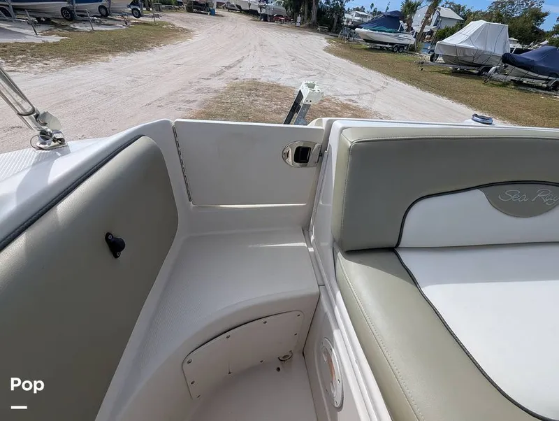 Slide: The Image of Sea Ray 270 Sundeck 2006 - 16258922