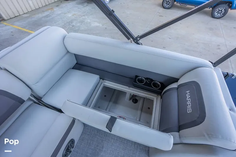 Slide: The Image of Harris 230 CR 2024 - 16080191