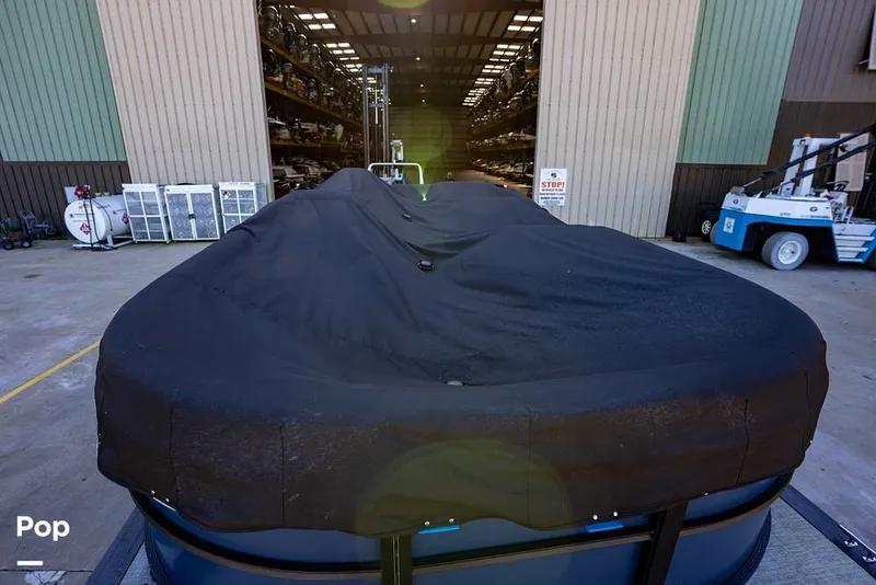 Slide: The Image of Harris 230 CR 2024 - 16080041