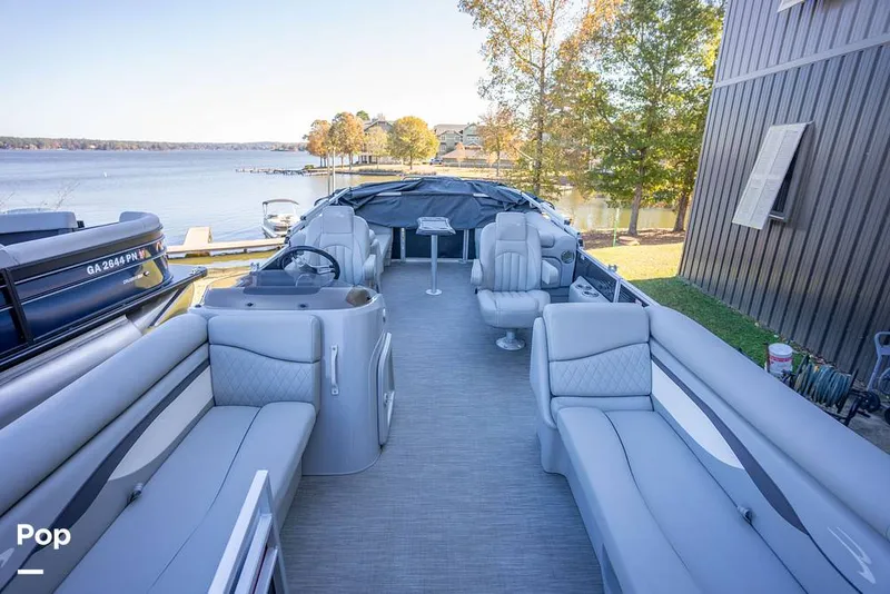 Slide: The Image of Bennington S22 2023 - 16080141