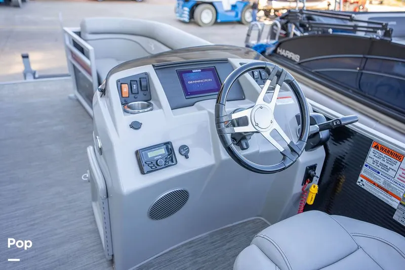 Slide: The Image of Bennington S22 2023 - 16080143