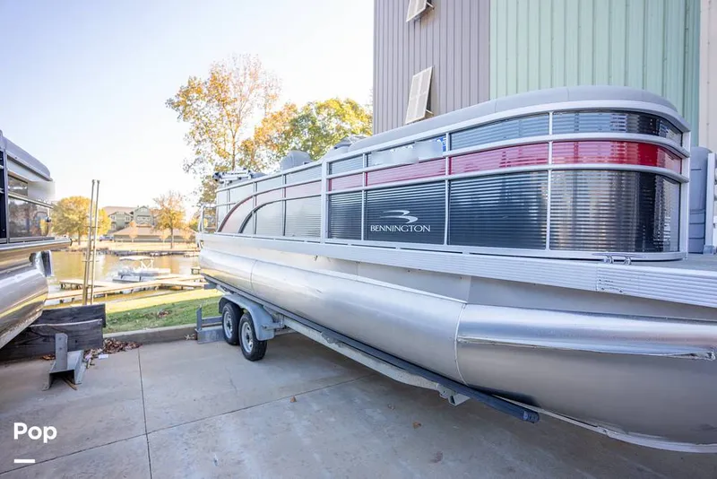 Slide: The Image of Bennington S22 2023 - 16080162