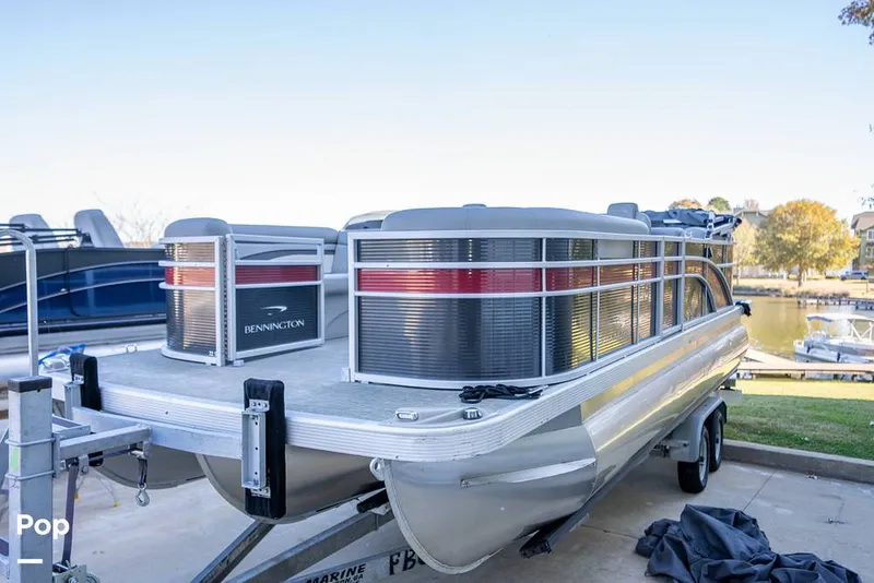 Slide: The Image of Bennington S22 2023 - 16080134