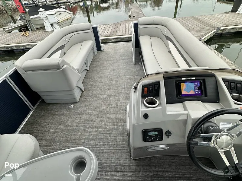 Slide: The Image of Bennington S22 2024 - 16073959