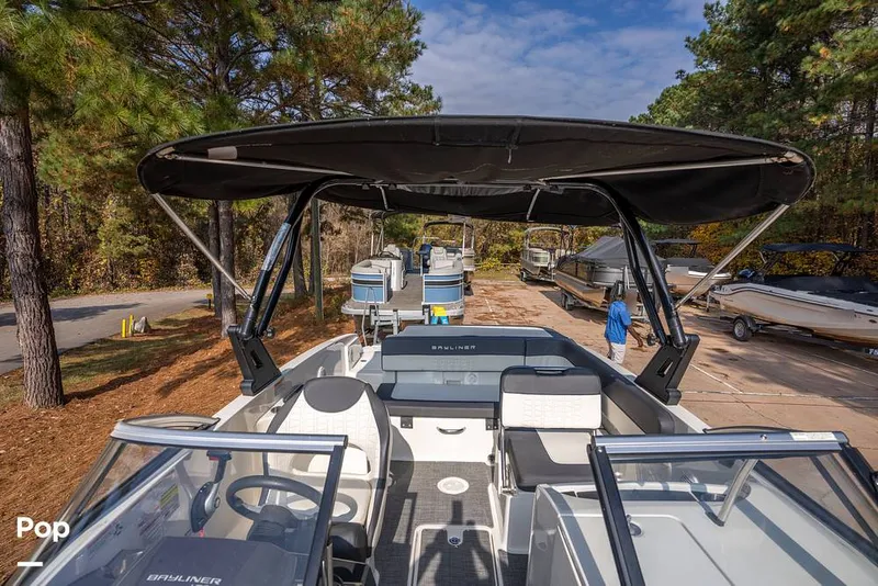 Slide: The Image of Bayliner VR6 2021 - 16079891