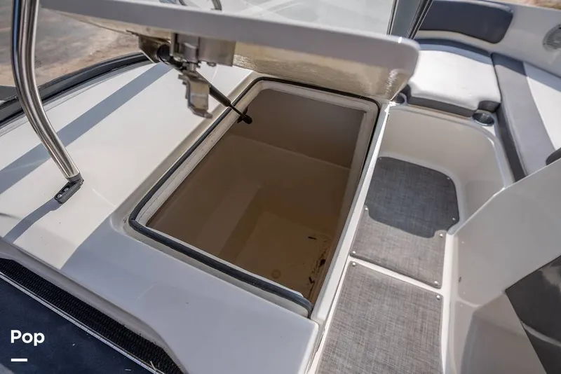 Slide: The Image of Bayliner VR6 2021 - 16079893