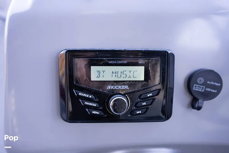 Slide: The Image of Bennington S22 2023 - 16080057