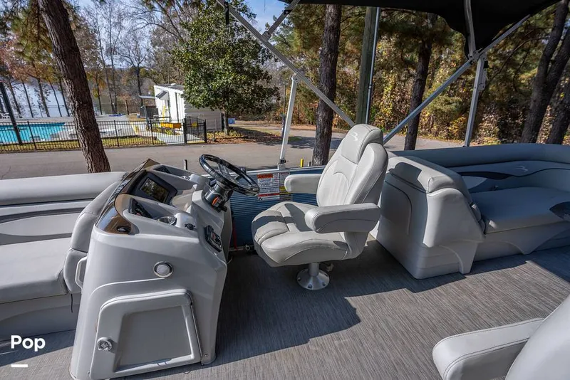 Slide: The Image of Bennington S22 2023 - 16080004