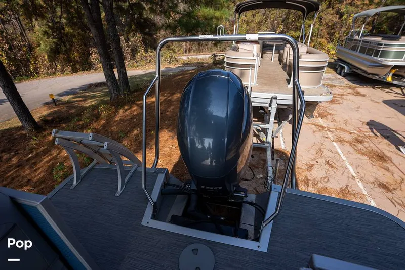 Slide: The Image of Bennington S22 2023 - 16080008