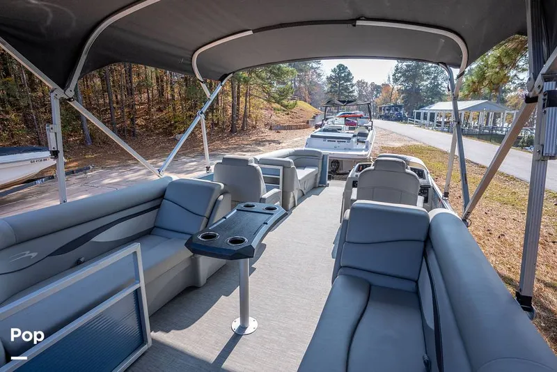 Slide: The Image of Bennington S22 2023 - 16080010