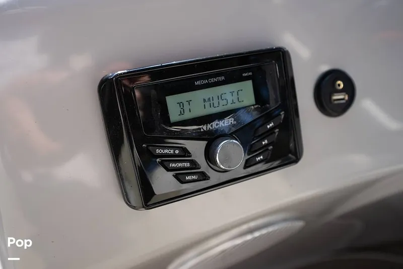 Slide: The Image of Bennington S22 2023 - 16080014