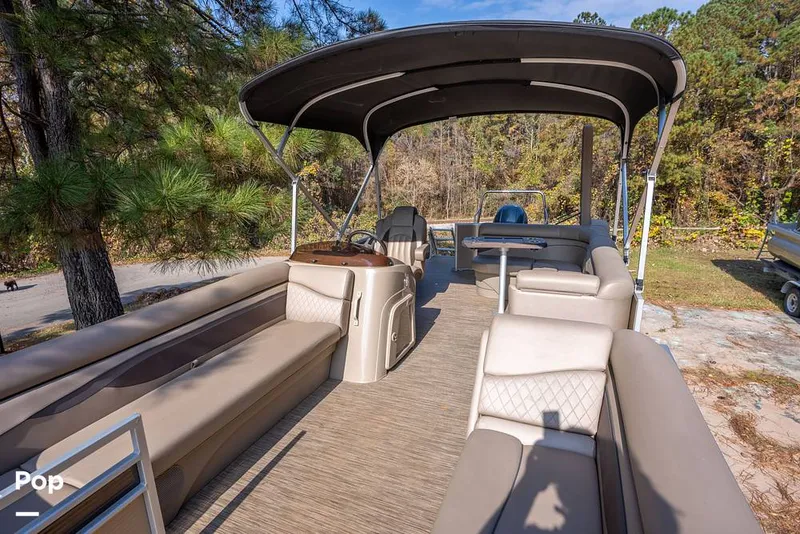 Slide: The Image of Bennington S22 2022 - 16079977