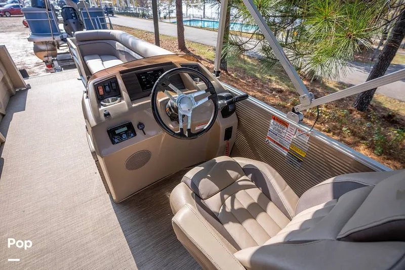 Slide: The Image of Bennington S22 2022 - 16079982