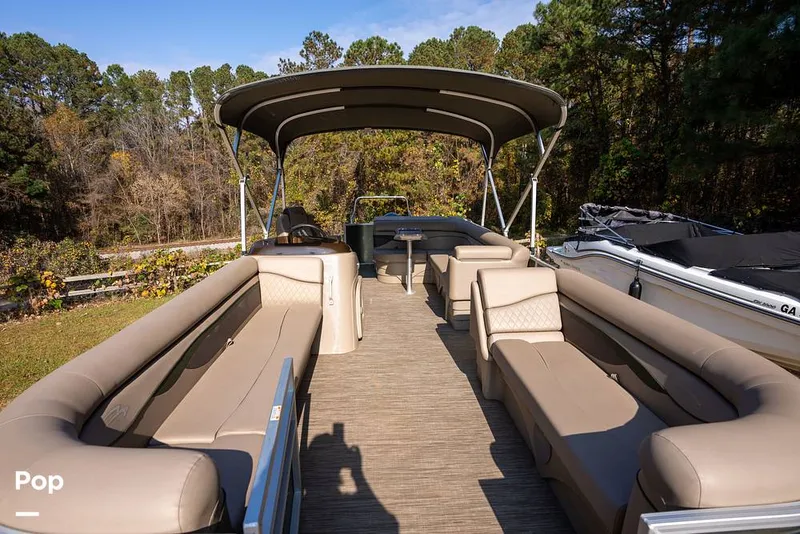 Slide: The Image of Bennington S22 2023 - 16079945