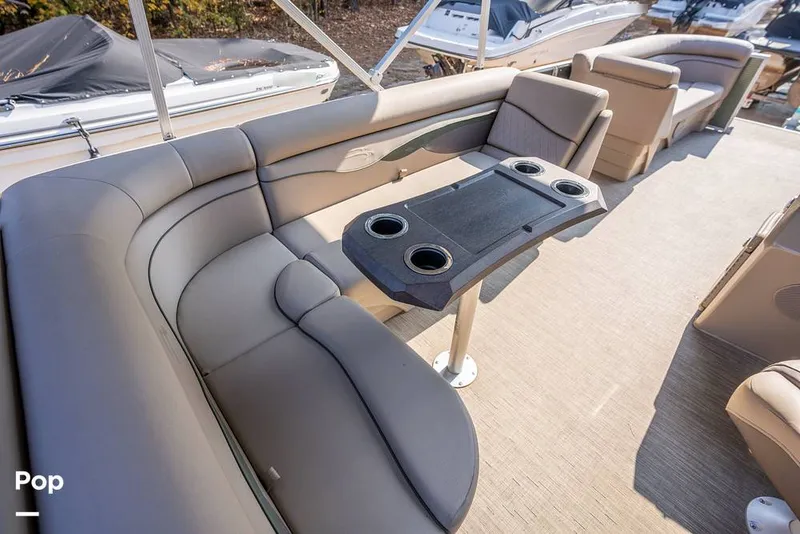 Slide: The Image of Bennington S22 2023 - 16079950