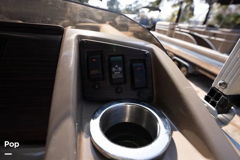 Slide: The Image of Bennington S22 2023 - 16079957