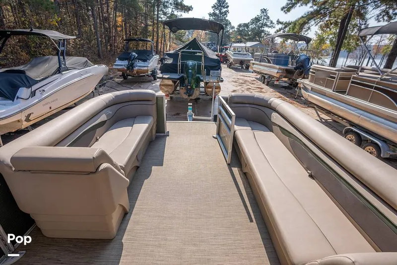 Slide: The Image of Bennington S22 2023 - 16079958