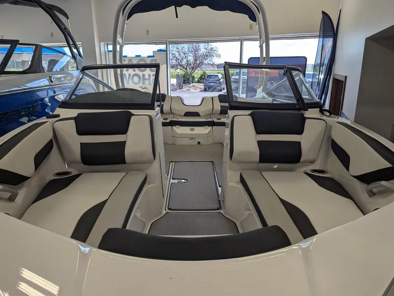 Slide: The Image of Yamaha 195AR 2024 - 3