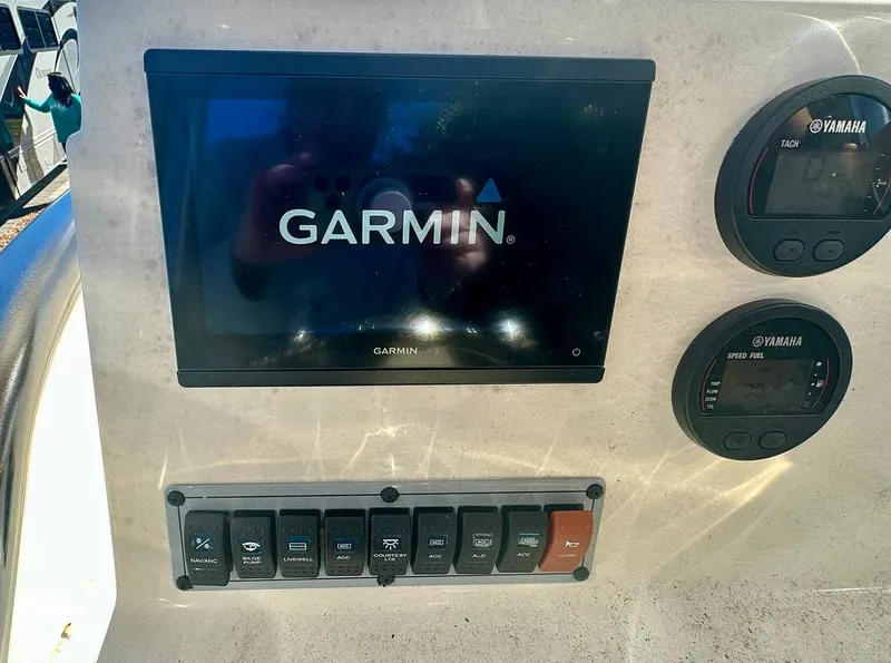 Slide: The Image of GPS / Fishfinder - 16221823