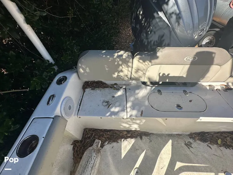 Slide: The Image of Transom Seating - 16221843