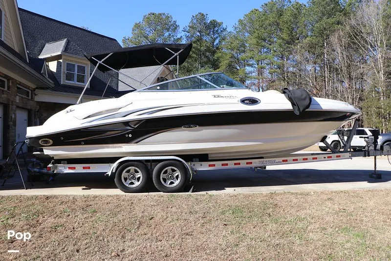 Slide: The Image of Sea Ray 270 Sundeck 2004 - 16179062