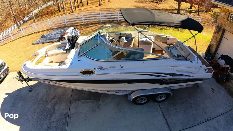 Slide: The Image of Sea Ray 270 Sundeck 2004 - 16179157