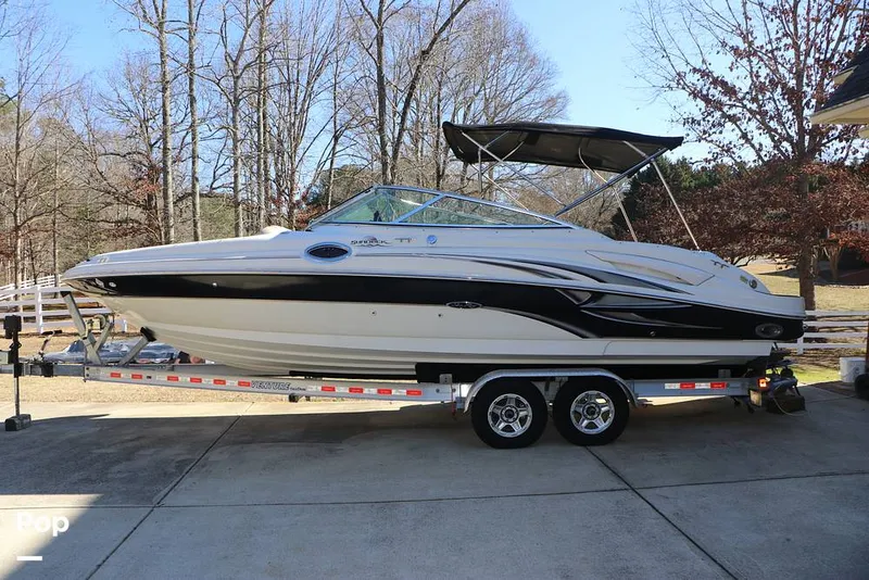Slide: The Image of Sea Ray 270 Sundeck 2004 - 16179059