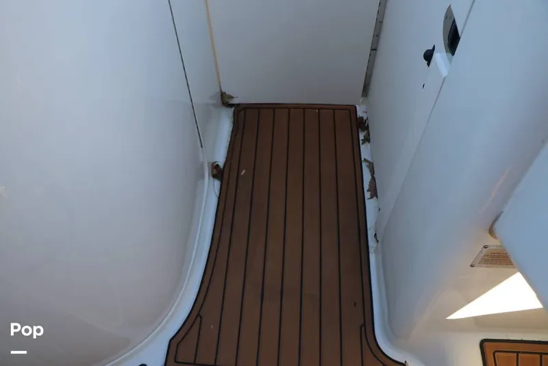 Slide: The Image of Non-skid Flooring - 16179125