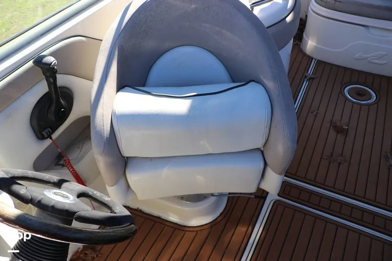 Slide: The Image of Sea Ray 270 Sundeck 2004 - 16179144