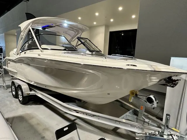 Slide: The Image of Scout 255 Dorado 2023 - 1