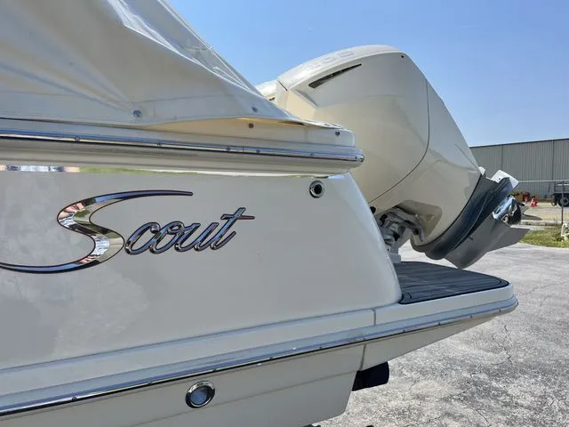 Slide: The Image of Scout 255 Dorado 2023 - 19