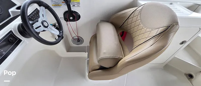 Slide: The Image of Bayliner DX2200 2023 - 16080397