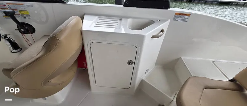 Slide: The Image of Bayliner DX2200 2023 - 16080411