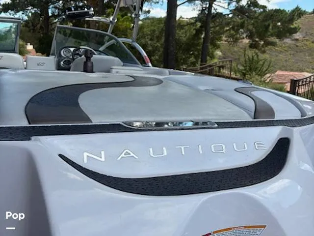 Slide: The Image of Air Nautique SV 211 - Team Edition 2005 - 16390677
