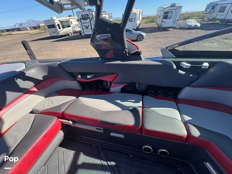 Slide: The Image of Supra SA 2016 - 16137369