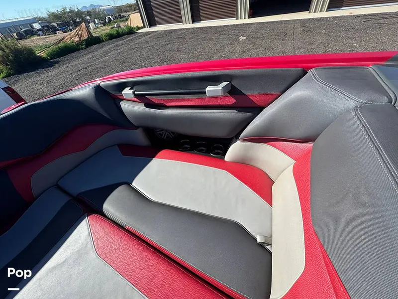 Slide: The Image of Supra SA 2016 - 16137385