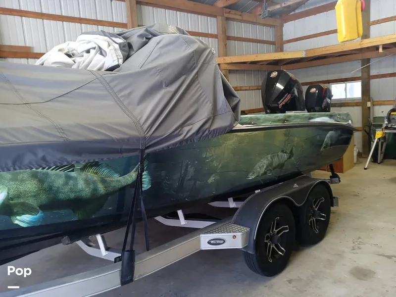 Slide: The Image of Yar-Craft 219TFX 2021 - 16104633