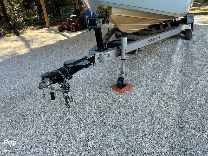 Slide: The Image of aluminum trailer - 16094200
