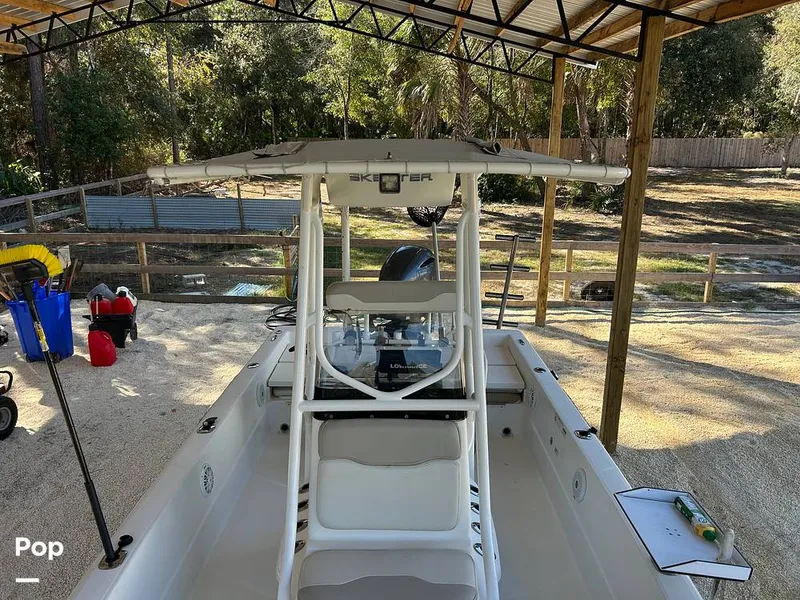 Slide: The Image of Peace of mind: Ask for a complimentary BoatHistoryReport report ($39.99 value) - I1