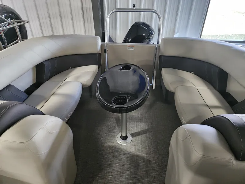 Slide: The Image of Sylvan MIRAGE 8524 2024 - 37