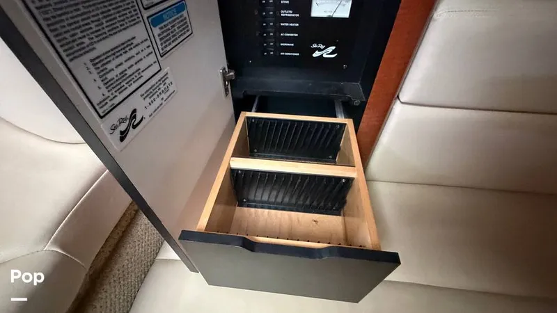 Slide: The Image of Sea Ray 320 Sundancer 2004 - 16108953