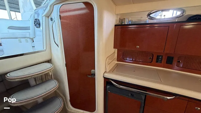 Slide: The Image of Sea Ray 320 Sundancer 2004 - 16108958