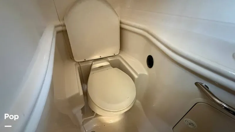 Slide: The Image of Sea Ray 320 Sundancer 2004 - 16108960