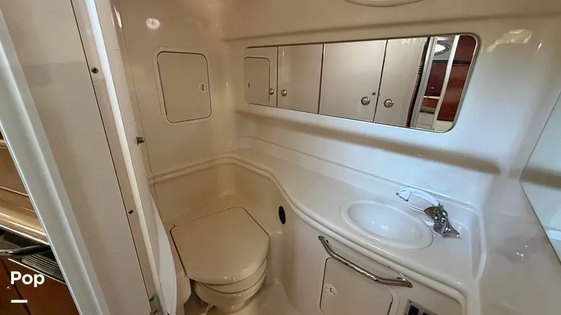 Slide: The Image of Sea Ray 320 Sundancer 2004 - 16108959