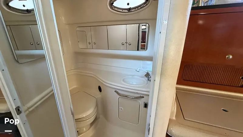 Slide: The Image of Sea Ray 320 Sundancer 2004 - 16108963