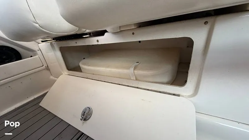 Slide: The Image of Sea Ray 320 Sundancer 2004 - 16108981