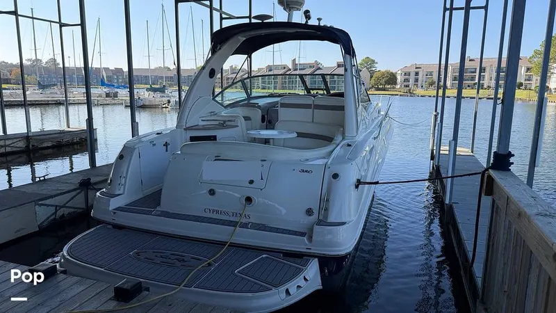 Slide: The Image of Sea Ray 320 Sundancer 2004 - 16109001