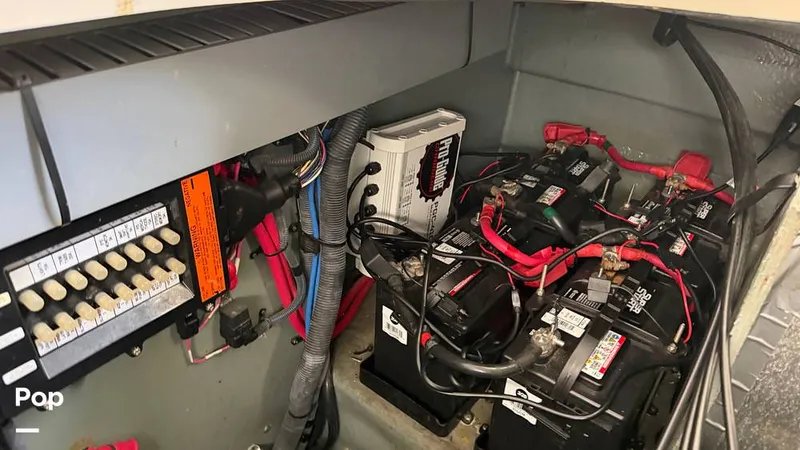 Slide: The Image of Sea Ray 320 Sundancer 2004 - 16300027