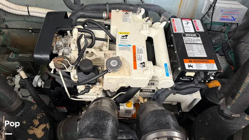 Slide: The Image of Sea Ray 320 Sundancer 2004 - 16300029